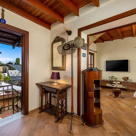 Del Capitano Rhodes City